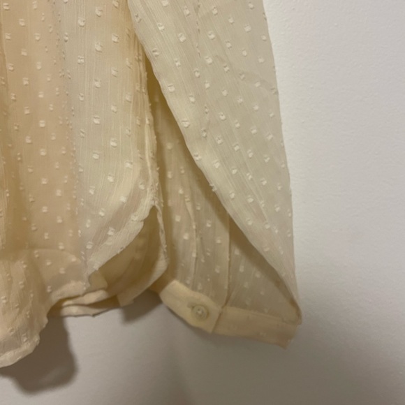 Loft size L cream blouse - Picture 4 of 5